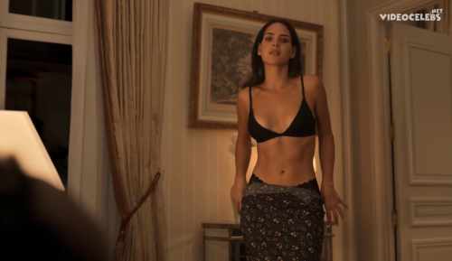 Alicia Vikander Adria Arjona Devon Ross Sexy Bikini Scene Irma Vep